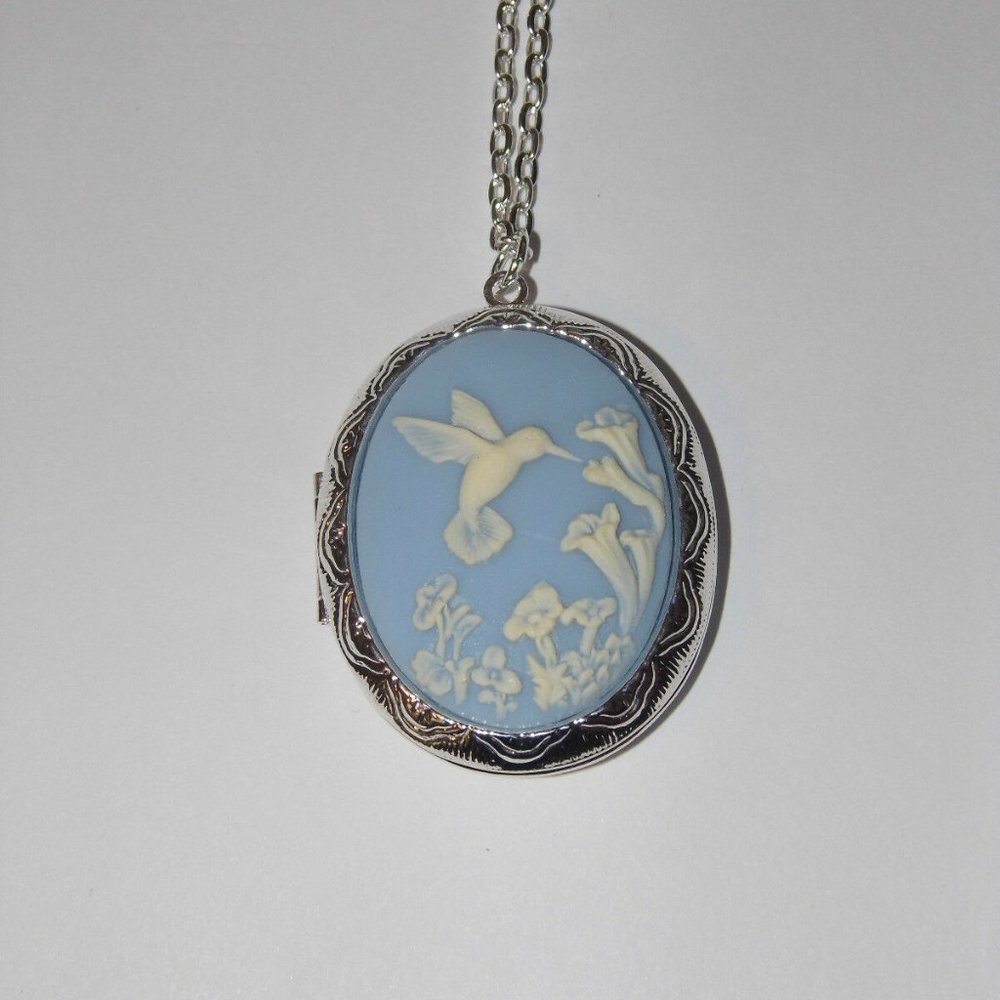 Blue Cameo Hummingbird slvr Locket Photo pill box - Picture 4 of 7